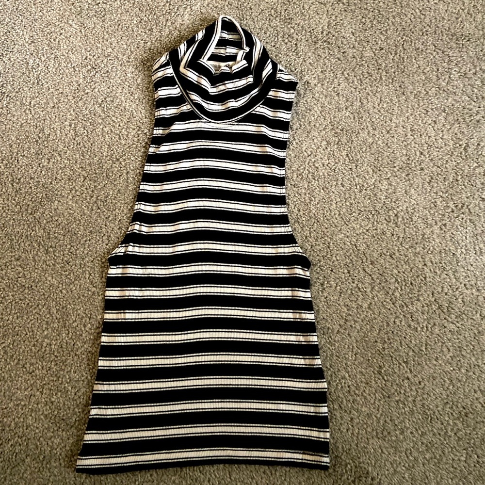 Express Mock Neck Tank